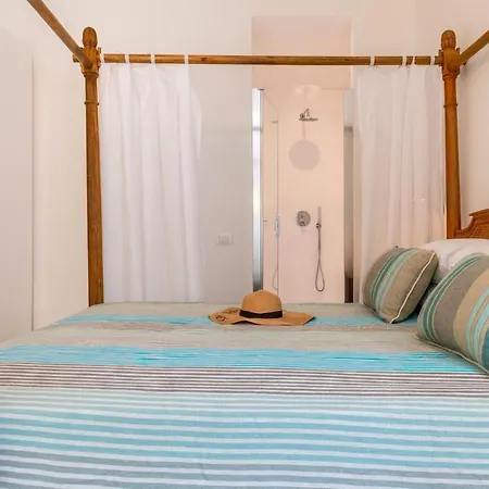 Maison Marika Σορέντο