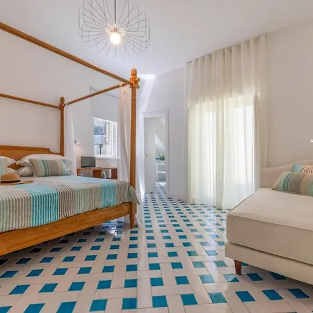 Maison Marika